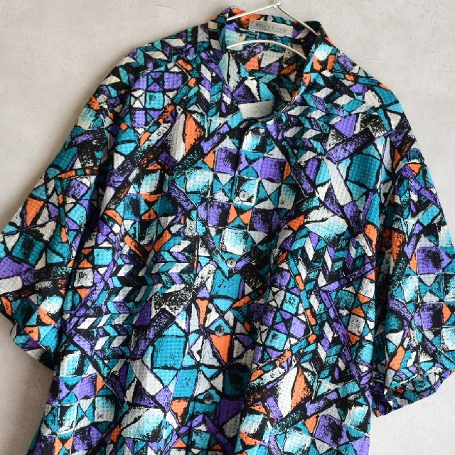 古着シャツ 半袖 ペインティング 幾何学模様 柄シャツ アート メンズの通販 by BIANCA's shop｜ラクマ