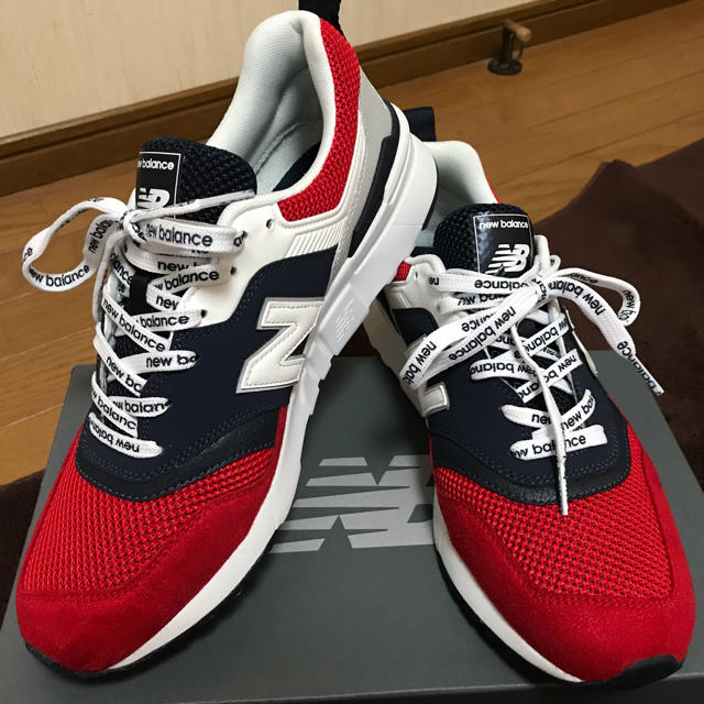 New Balance(ニューバランス)の外出未使用 ニューバランス スニーカー 997H  メンズの靴/シューズ(スニーカー)の商品写真