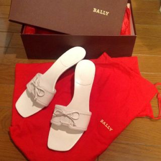 バリー(Bally)のお値下げ★超美品 ほぼ新品 バリー 白いミュール(ミュール)