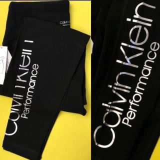 カルバンクライン(Calvin Klein)の【新品】Calvin Klein Performance USA レギンス S(レギンス/スパッツ)