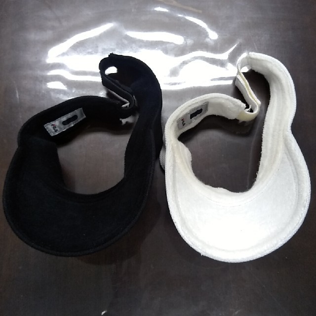 FILA(フィラ)のフィラ FILA サンバイザー 白＆黒 メンズの帽子(サンバイザー)の商品写真