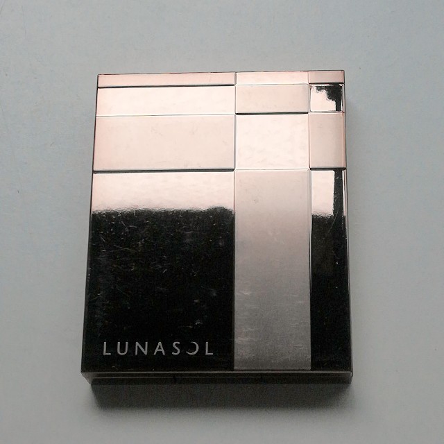 LUNASOL(ルナソル)のルナソル アイシャドーパレット コスメ/美容のベースメイク/化粧品(アイシャドウ)の商品写真