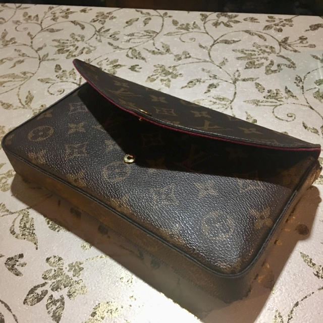 LOUIS VUITTON(ルイヴィトン)の肉丸様 ルイヴィトン チェーンウォレット メンズのファッション小物(ウォレットチェーン)の商品写真