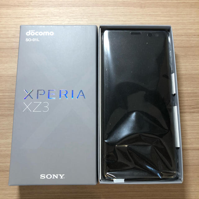 ☆新品未使用☆ Xperia XZ3 SO−01L