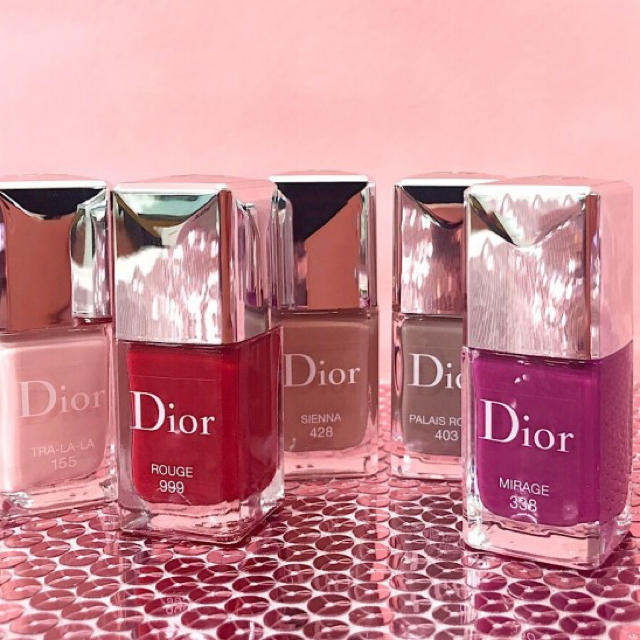 Dior(ディオール)のディオール VERNIS 338 ネイル 新品未使用 コスメ/美容のネイル(マニキュア)の商品写真