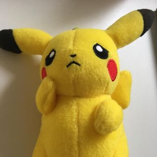 ポケモン(ポケモン)のピカチュウぬいぐるみ(ぬいぐるみ)