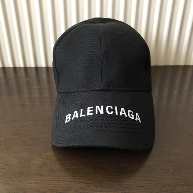 【美品】Balenciaga ロゴ キャップ  Lサイズ 黒