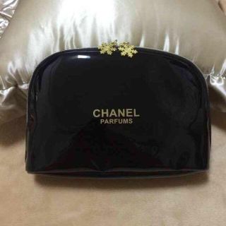 シャネル(CHANEL)のシャネル♡エナメルポーチ 大きめ(ポーチ)