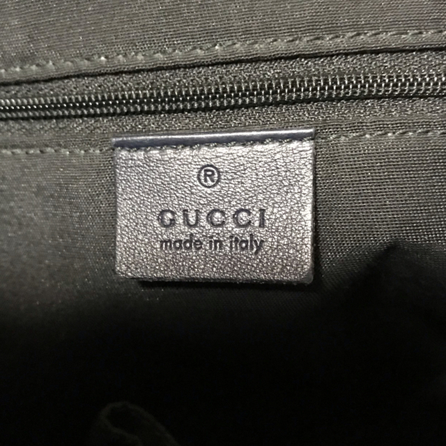 Gucci(グッチ)のGUCCI バッグ 本物 メンズのバッグ(ショルダーバッグ)の商品写真