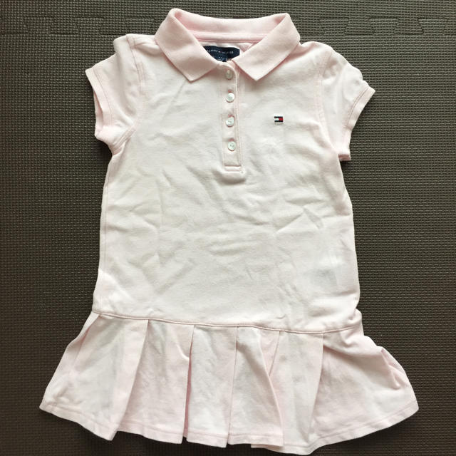 TOMMY HILFIGER(トミーヒルフィガー)のTOMMY HILFIGER トミー ワンピース 2枚セット 2T(90) キッズ/ベビー/マタニティのキッズ服女の子用(90cm~)(ワンピース)の商品写真