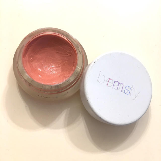 Cosme Kitchen(コスメキッチン)のrms beauty リップカラー ♡ オネスト コスメ/美容のベースメイク/化粧品(口紅)の商品写真