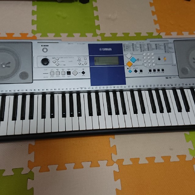 ヤマハ(ヤマハ)の《yamada様専用》 YAMAHA  キーボード PSR-E323       楽器の鍵盤楽器(電子ピアノ)の商品写真