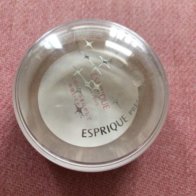 ESPRIQUE(エスプリーク)のエスプリークルースパウダー コスメ/美容のベースメイク/化粧品(フェイスパウダー)の商品写真