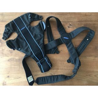 ベビービョルン(BABYBJORN)の【美品】DVD付き！ベビービョルン 抱っこ紐(抱っこひも/おんぶひも)