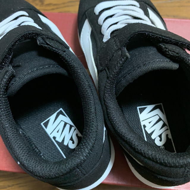 VANS(ヴァンズ)の新品VANSオールドスクールキッズ18㎝ キッズ/ベビー/マタニティのベビー靴/シューズ(~14cm)(スニーカー)の商品写真