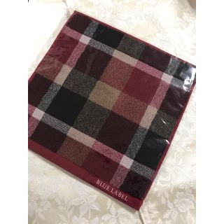 バーバリーブルーレーベル(BURBERRY BLUE LABEL)の新品タグ付き！BLUE LABEL CRESTBRIGEのタオルハンカチ(ハンカチ)