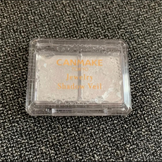 CANMAKE(キャンメイク)のCANMAKE ジュエリーシャドウヴェール 01シルバー コスメ/美容のベースメイク/化粧品(アイシャドウ)の商品写真