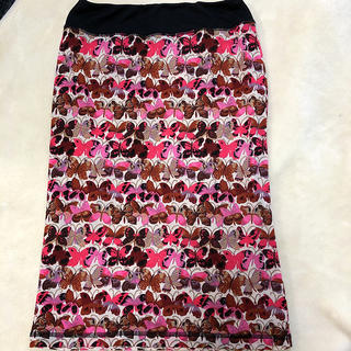 ゴーサンゴーイチプーラファム(5351 POUR LES FEMMES)の蝶々タイトスカート(ひざ丈スカート)