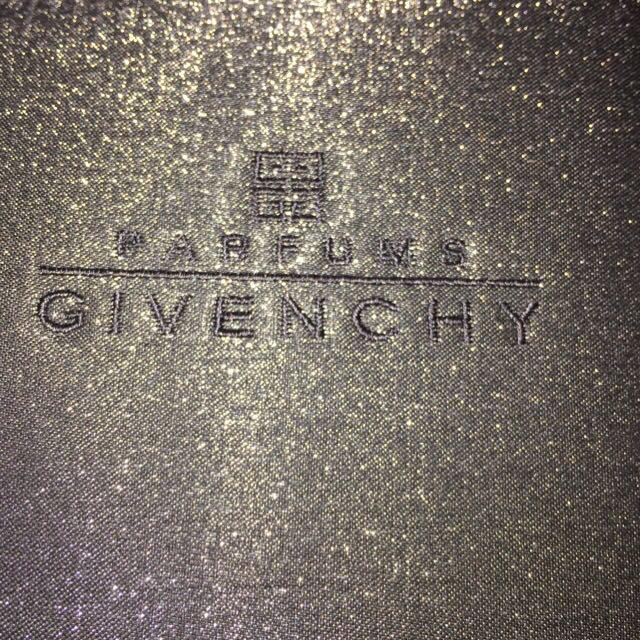 GIVENCHY(ジバンシィ)のGIVENCHYミニバッグ レディースのバッグ(トートバッグ)の商品写真