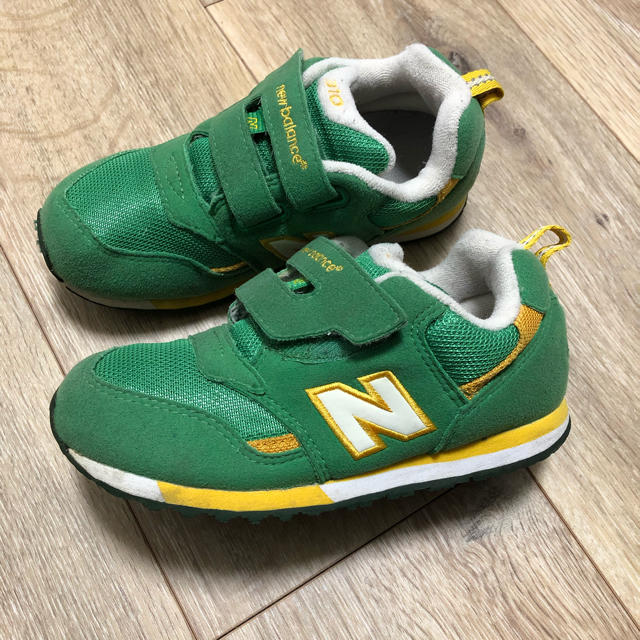 New Balance(ニューバランス)のnew balance キッズスニーカー 18.5センチ キッズ/ベビー/マタニティのキッズ靴/シューズ(15cm~)(スニーカー)の商品写真