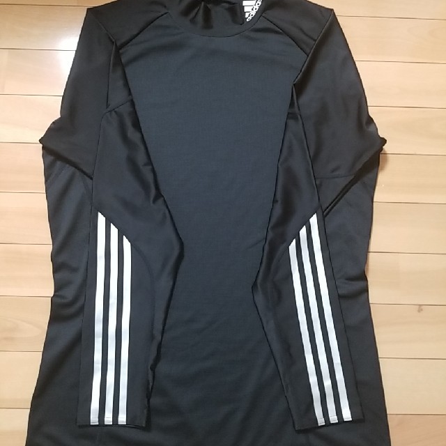 adidas(アディダス)の*RHR*様専用　アディダス　アンダーシャツ　2XO スポーツ/アウトドアの野球(ウェア)の商品写真