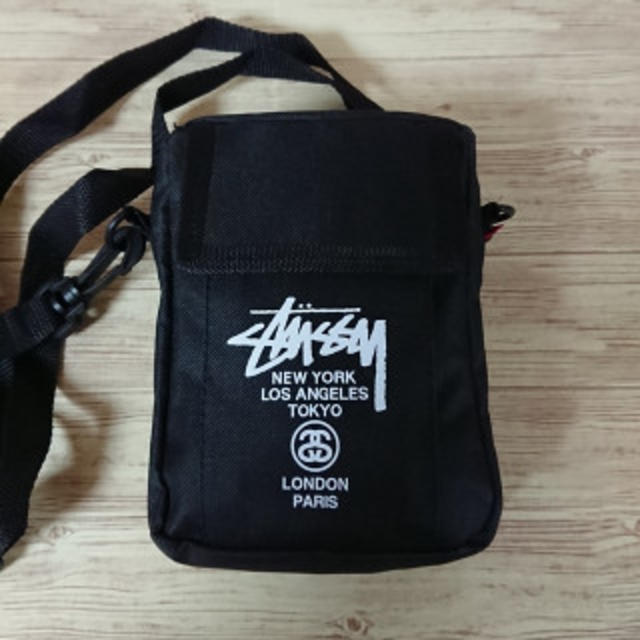 STUSSY(ステューシー)の【新品未使用】ステューシー ショルダーバッグ レディース メンズ 兼用 レディースのバッグ(ショルダーバッグ)の商品写真