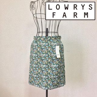 ローリーズファーム(LOWRYS FARM)の花柄スカート 小花柄(ひざ丈スカート)