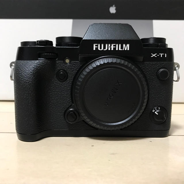 富士フイルム(フジフイルム)のfujifilm x-t1 訳あり スマホ/家電/カメラのカメラ(ミラーレス一眼)の商品写真