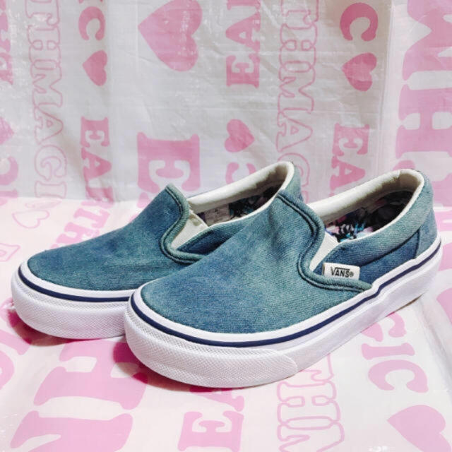 VANS(ヴァンズ)のvans  ヴァンズ  スリッポン デニム キッズ/ベビー/マタニティのキッズ靴/シューズ(15cm~)(スニーカー)の商品写真