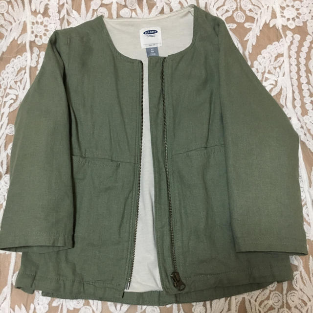 Old Navy(オールドネイビー)のノーカラーブルゾン4Ｔsize110 キッズ/ベビー/マタニティのキッズ服女の子用(90cm~)(ジャケット/上着)の商品写真