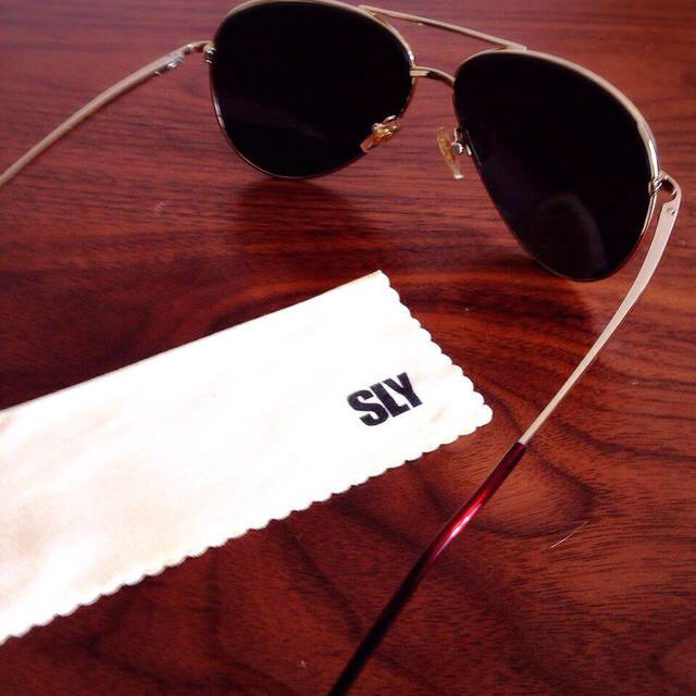 SLY(スライ)の【新品送料無料】SLY サングラス レディースのファッション小物(サングラス/メガネ)の商品写真