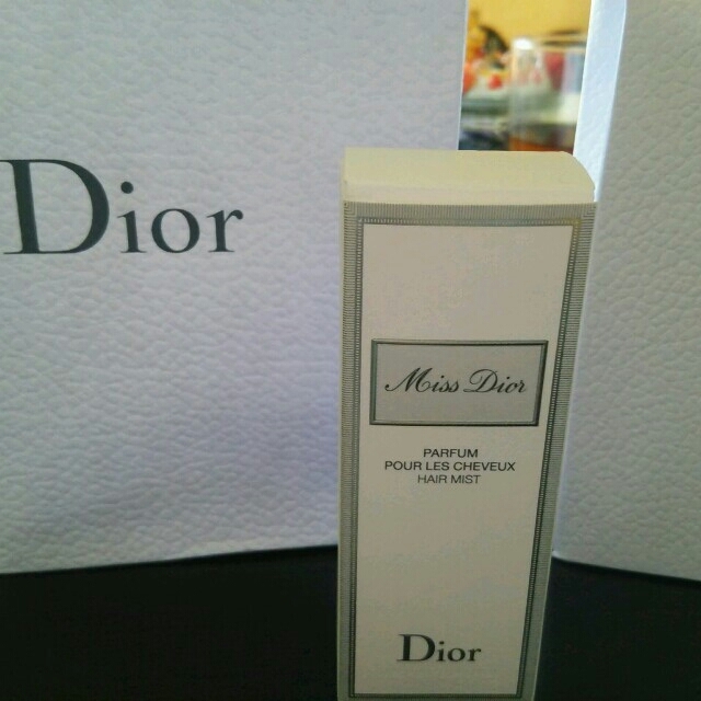 Christian Dior(クリスチャンディオール)のDiorミスディオール  ヘアミスト コスメ/美容の香水(香水(女性用))の商品写真