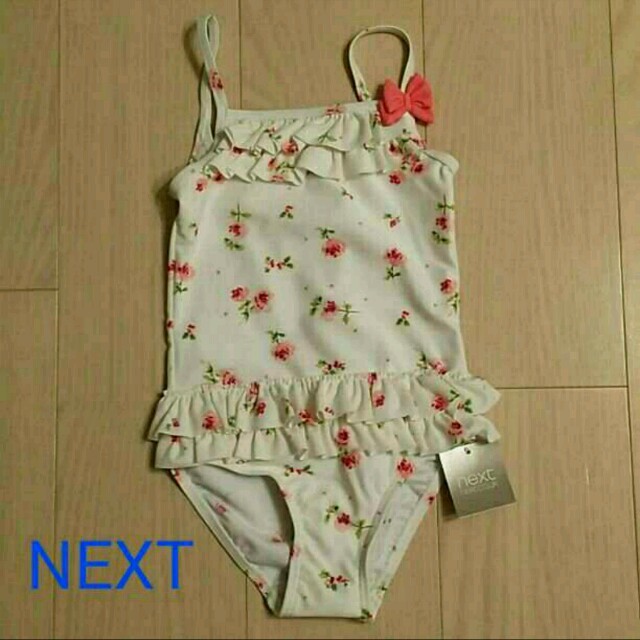 NEXT(ネクスト)のNEXT 小花柄 水着　3-4yrs キッズ/ベビー/マタニティのキッズ服女の子用(90cm~)(その他)の商品写真