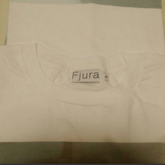 Drawer(ドゥロワー)のFjura   ROSES T-SHIRT size　S レディースのトップス(Tシャツ(半袖/袖なし))の商品写真