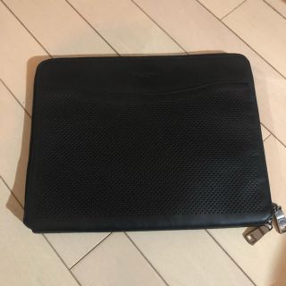 コーチ(COACH)のCOACH コーチ タブレットケース(セカンドバッグ/クラッチバッグ)