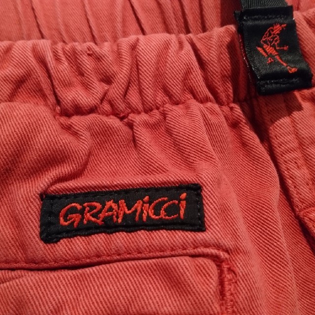 GRAMICCI(グラミチ)の【Gramicci】赤ハーフパンツ
 メンズのパンツ(ショートパンツ)の商品写真