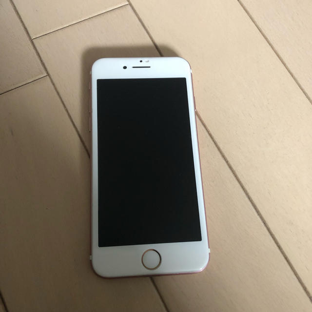 Apple(アップル)のiPhone7 32gb SoftBank スマホ/家電/カメラのスマートフォン/携帯電話(スマートフォン本体)の商品写真