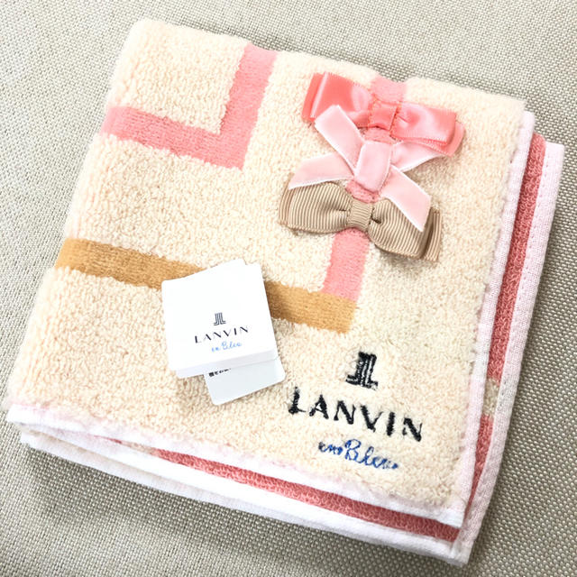 LANVIN en Bleu(ランバンオンブルー)の【新品未使用】ランバン リボンタオルハンカチ レディースのファッション小物(ハンカチ)の商品写真