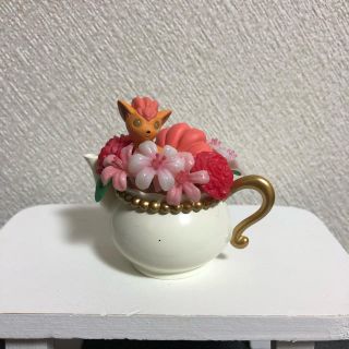 ポケモン フローラルカップコレクション ロコンの通販 ラクマ