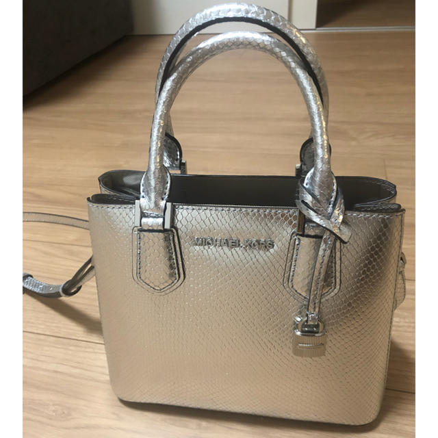 Michael Kors(マイケルコース)のMichael kors バッグ レディースのバッグ(ショルダーバッグ)の商品写真