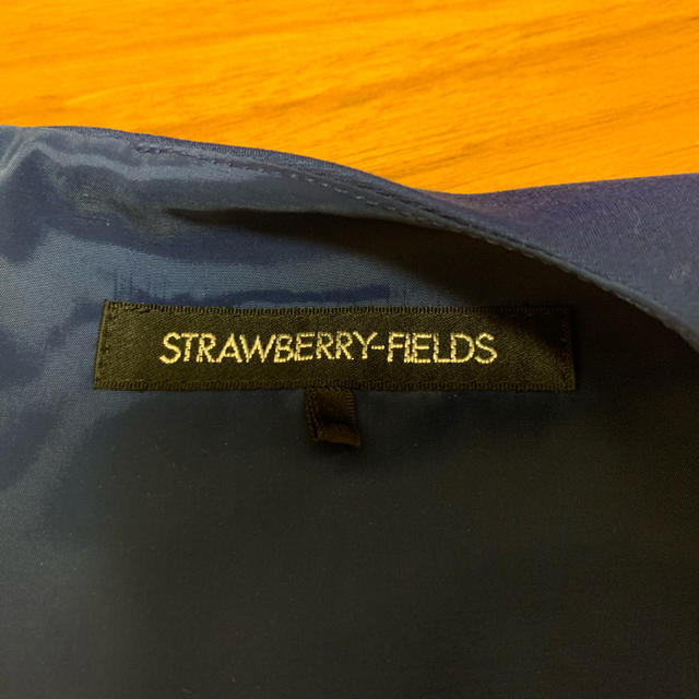 STRAWBERRY-FIELDS(ストロベリーフィールズ)のBLUME様専用 STRAWBERRY FIELDS ワンピース レディースのワンピース(ひざ丈ワンピース)の商品写真