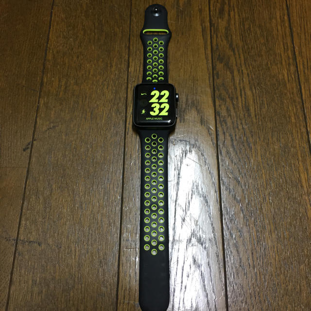 Apple Watch(アップルウォッチ)のApple Watch 2 NIKE スマホ/家電/カメラのスマートフォン/携帯電話(スマートフォン本体)の商品写真