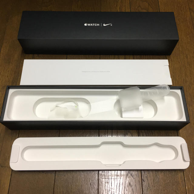 Apple Watch(アップルウォッチ)のApple Watch 2 NIKE スマホ/家電/カメラのスマートフォン/携帯電話(スマートフォン本体)の商品写真