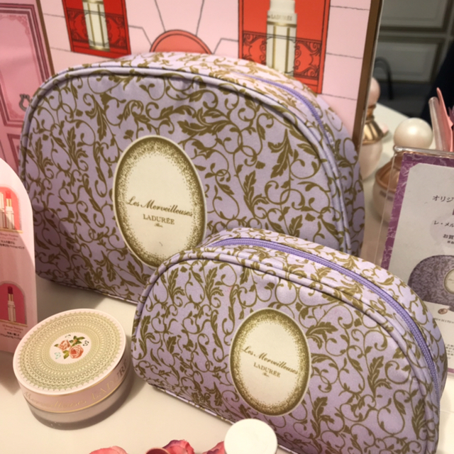 Les Merveilleuses LADUREE(レメルヴェイユーズラデュレ)のラデュレ♡ツインポーチ 大小セット 【未使用】 レディースのファッション小物(ポーチ)の商品写真