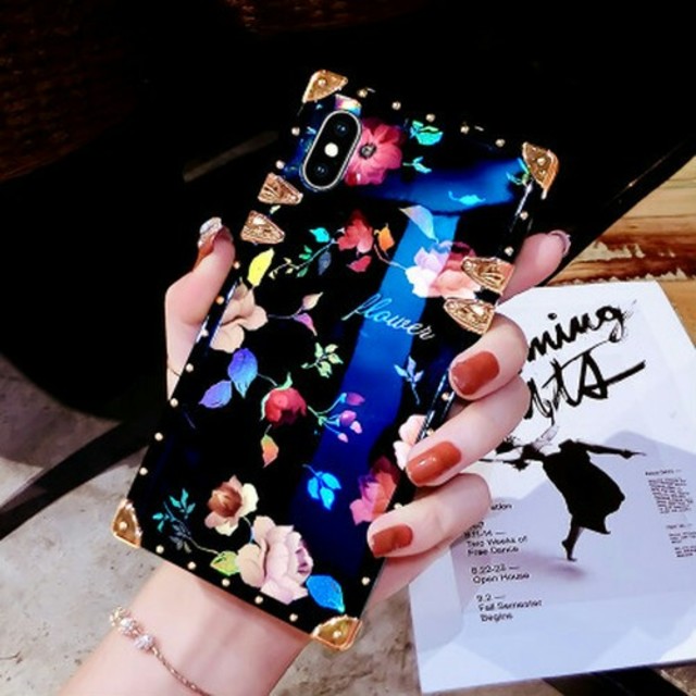 【新品】iPhoneケース 黒系花柄 ローズ柄 豪華の通販 by kokoahime's shop|ラクマ