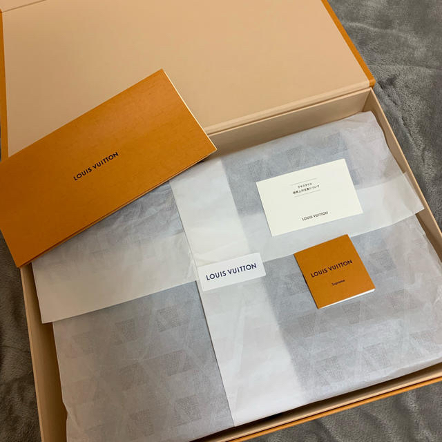 Supreme(シュプリーム)の「くまもんちゃん専用」Supreme × LouisVuittonマフラー メンズのファッション小物(マフラー)の商品写真