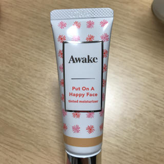 アウェイク(AWAKE)のAwake プットオンアハッピーフェイス ティンティドモイスチュアライザー 01(ファンデーション)