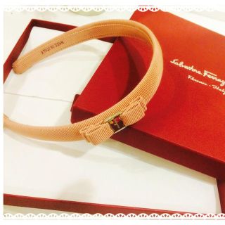 フェラガモ(Ferragamo)のフェラガモ カチューシャ 最終値下げ！(カチューシャ)