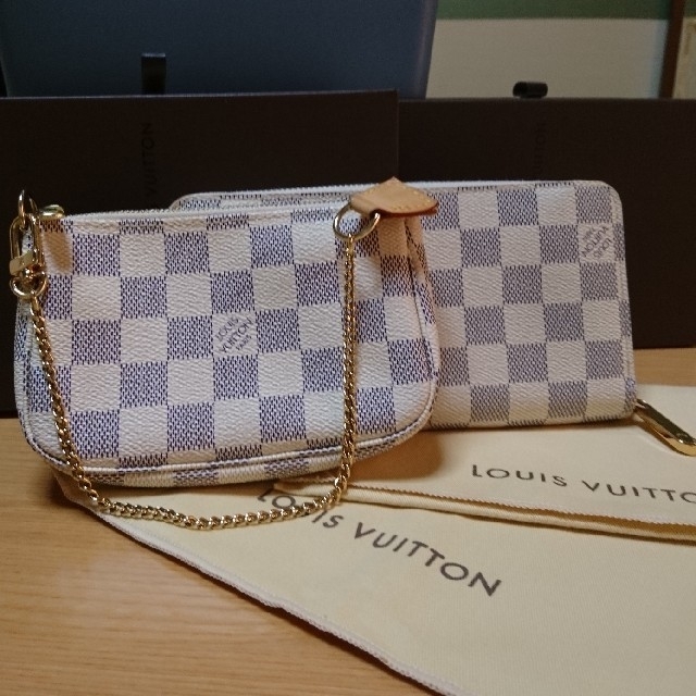 LOUIS VUITTON(ルイヴィトン)のアズール&ポーチ   ルイヴィトン レディースのファッション小物(財布)の商品写真