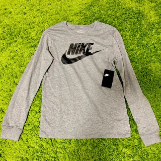 ナイキ(NIKE)のNIKE ナイキ ロンT グレー Mサイズ(Tシャツ/カットソー(七分/長袖))